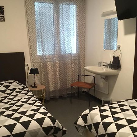 Auberge De La Petite Hutte Codolet Eksteriør bilde